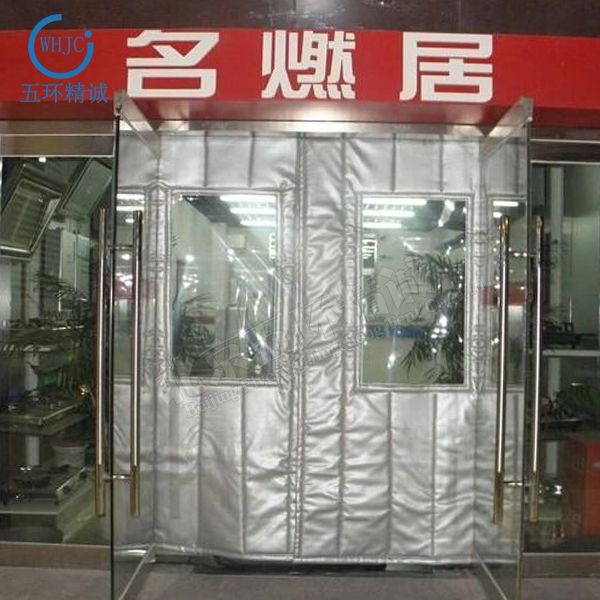 店铺门口